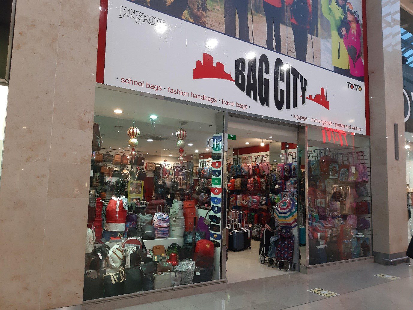 Bag City is now open in Marshes Shopping Centre, Dundalk Bannon