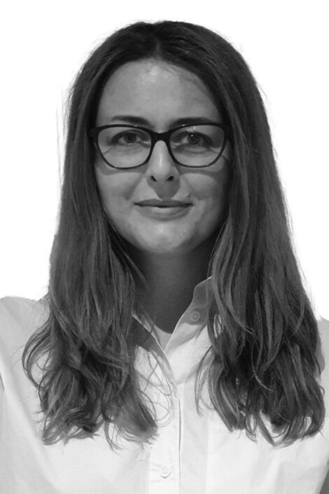 gosia Portrait pic bw copy